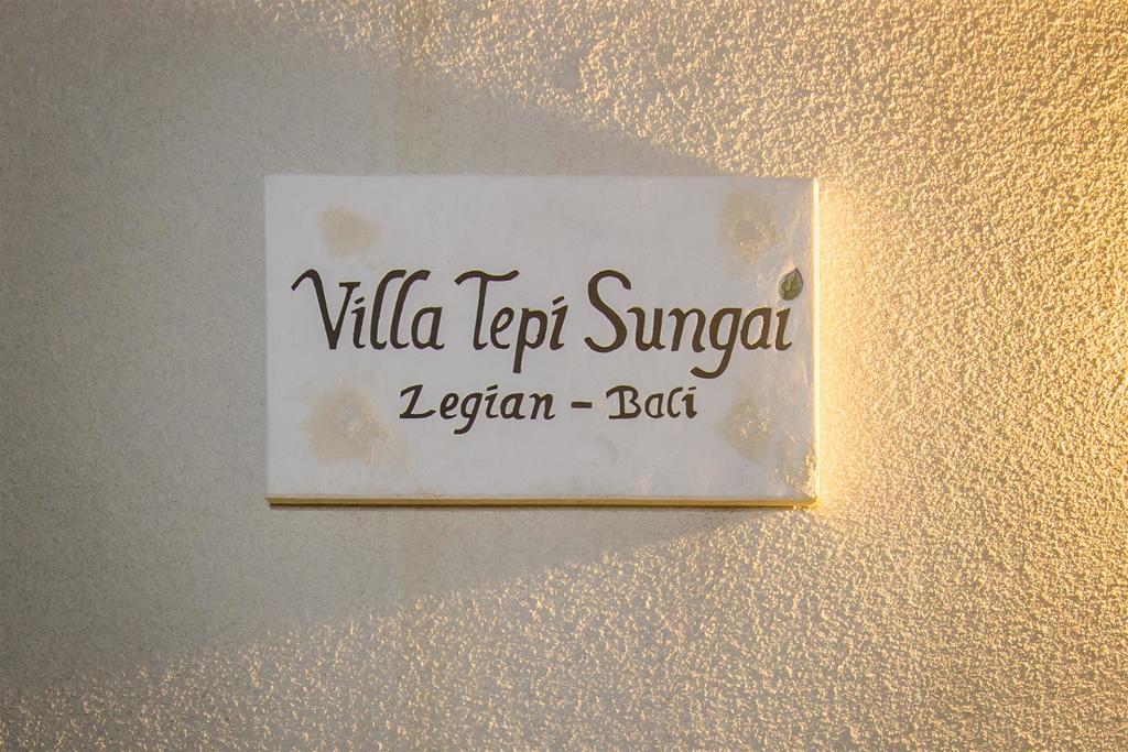Villa Tepi Sungai Легиан Номер фото