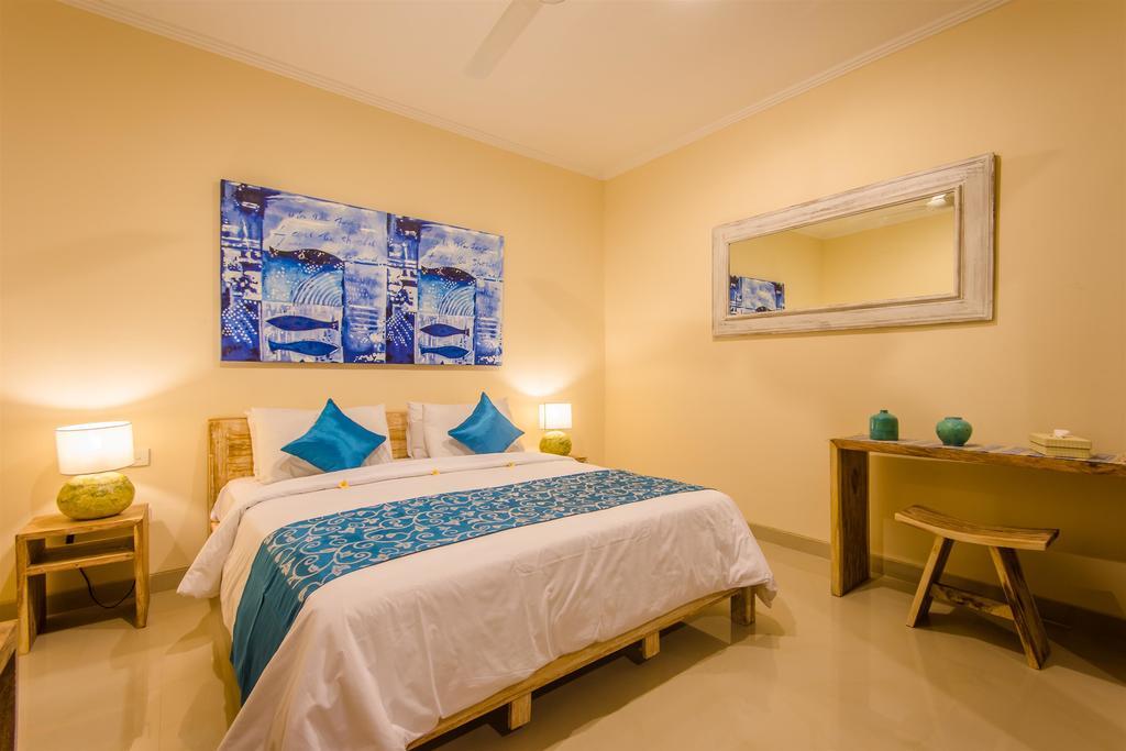Villa Tepi Sungai Легиан Номер фото