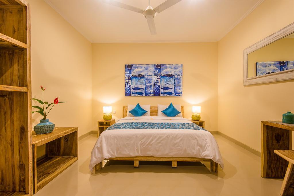 Villa Tepi Sungai Легиан Номер фото
