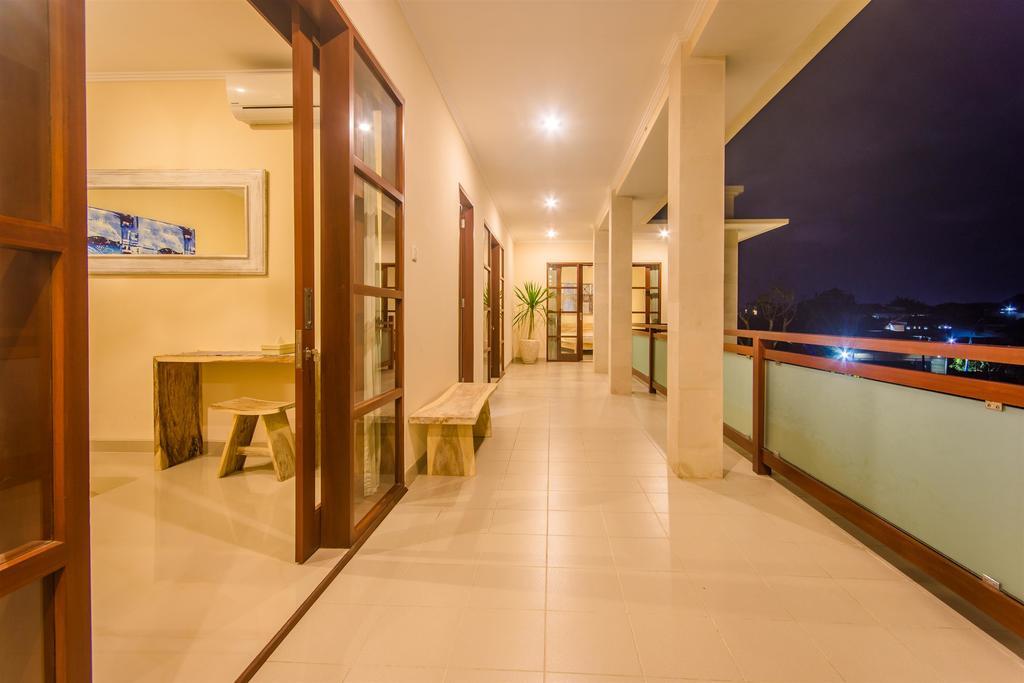 Villa Tepi Sungai Легиан Номер фото