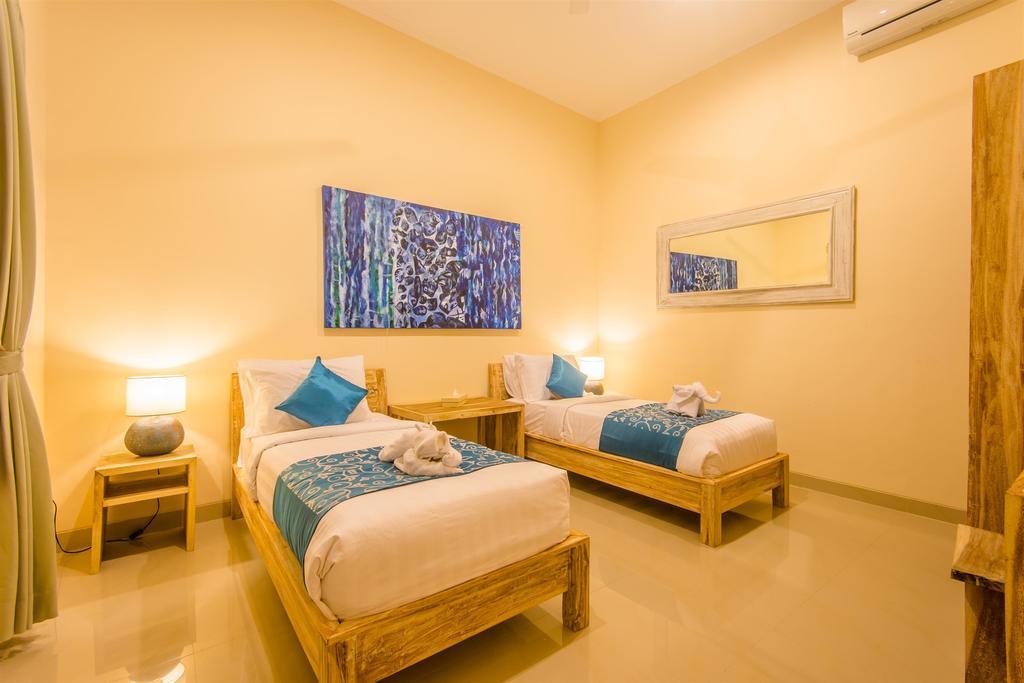 Villa Tepi Sungai Легиан Номер фото