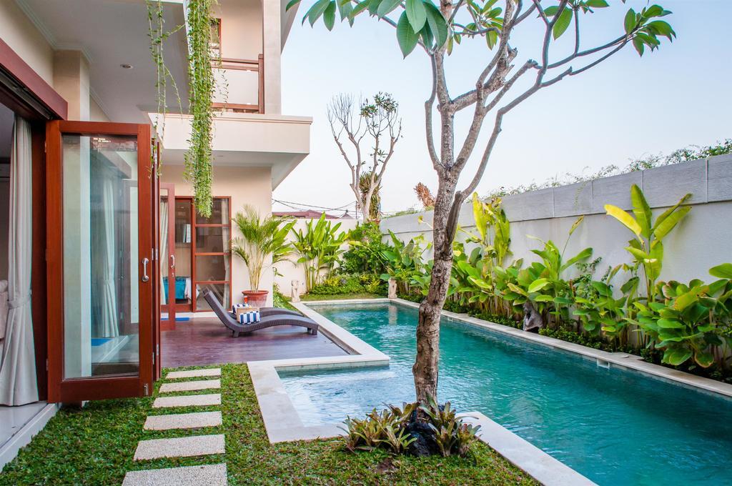 Villa Tepi Sungai Легиан Номер фото